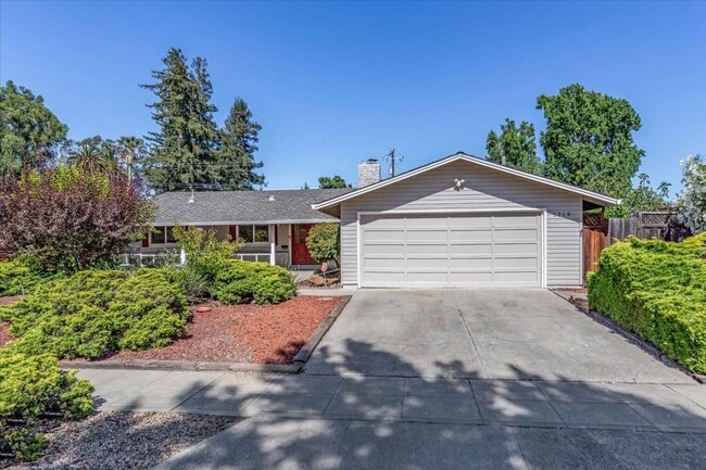 property at 1219 Elderberry Dr