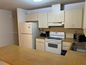 1160 SW 9th St, Unit 1 in Miami, FL - Building Photo - Building Photo