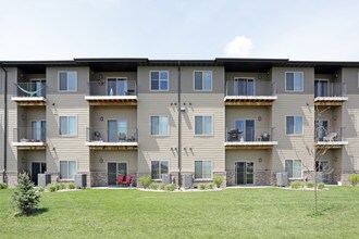 The Sterling Apartments at Grand Island in Grand Island, NE - Building Photo - Building Photo