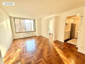 2373 Broadway in New York, NY - Foto de edificio - Building Photo