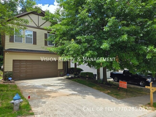 4447 Ravenwood Dr