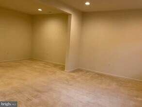 120 Metcalf Terrace in Winchester, VA - Building Photo - Building Photo