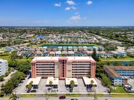 1101 Crystal Lake Dr in Pompano Beach, FL - Building Photo