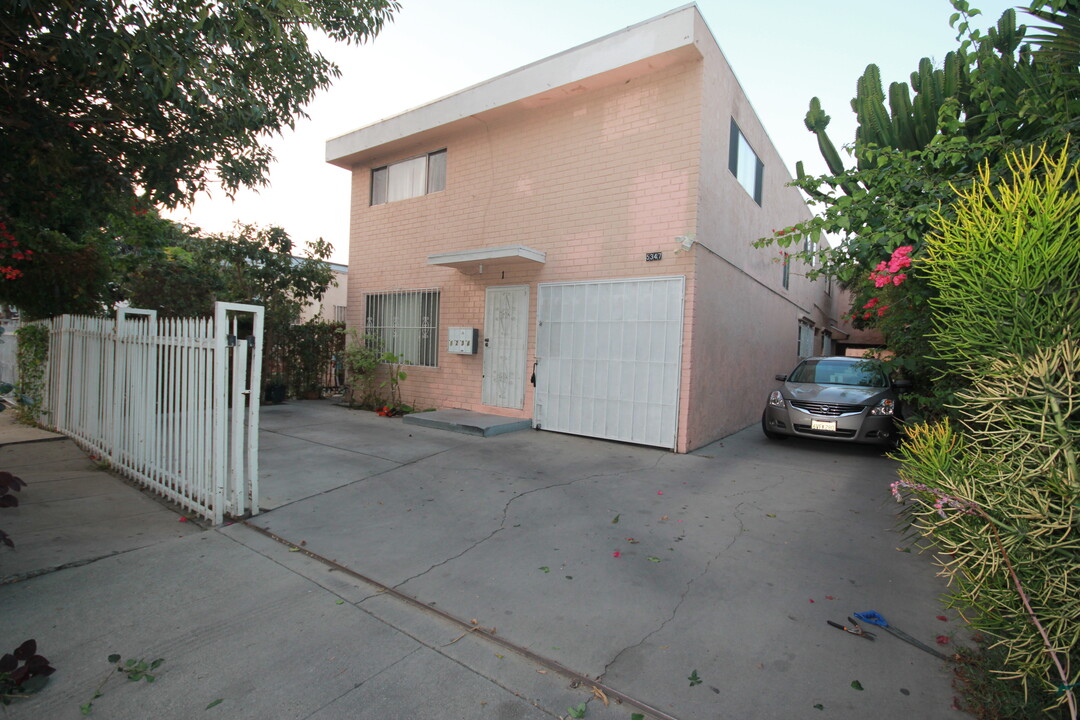 5347 Blackwelder St in Los Angeles, CA - Building Photo