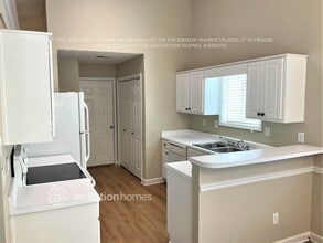 165 Landing Dr in Fayetteville, GA - Foto de edificio - Building Photo