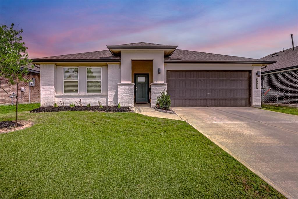 1731 William Scott St in Baytown, TX - Building Photo