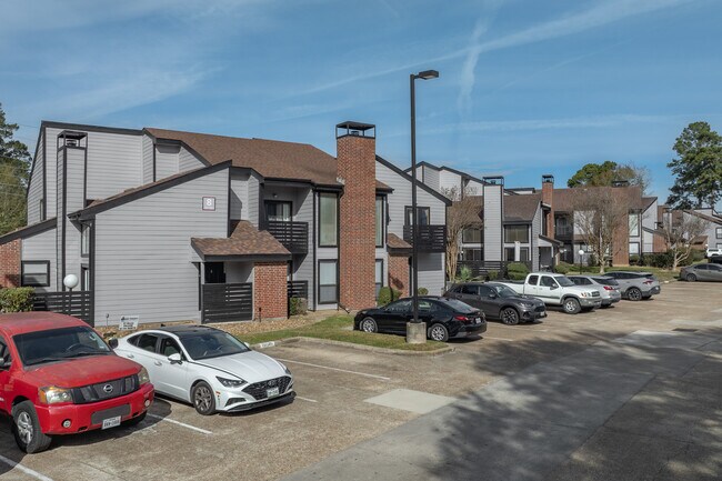 The Oaks Of Kingwood in Kingwood, TX - Foto de edificio - Building Photo