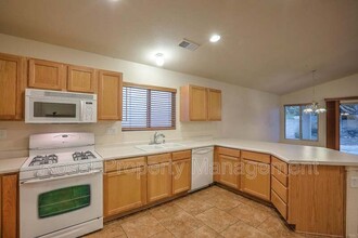 5940 Los Riscos Rd NW in Albuquerque, NM - Building Photo - Building Photo