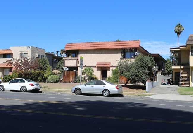 11955 Burbank Blvd in Valley Village, CA - Building Photo - Building Photo