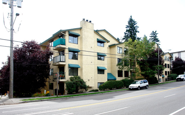 Bitter Lake Vista Apartments