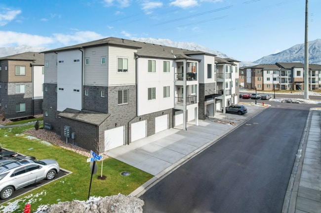 757 N 380 W in Vineyard, UT - Building Photo - Building Photo
