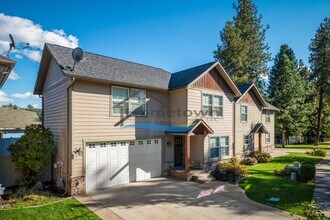 3166 N Honeysuckle Dr in Coeur d'Alene, ID - Building Photo - Building Photo