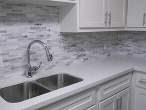 11002 Hammerly Blvd in Houston, TX - Building Photo - Building Photo