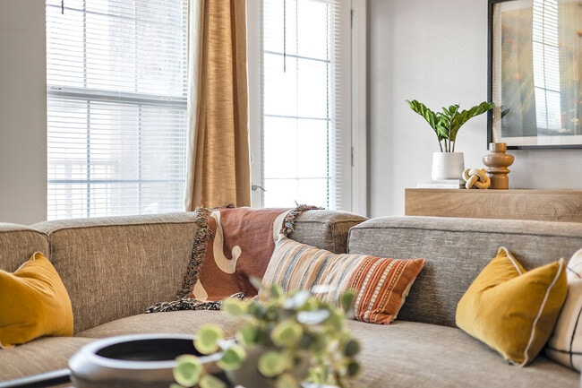 Hill Place in Fayetteville, AR - Building Photo - Building Photo