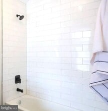 13 E Read St in Baltimore, MD - Building Photo - Building Photo