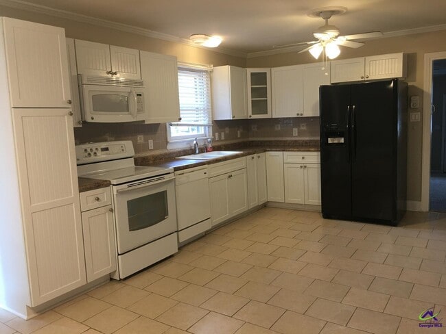 104 Biltmore Terrace in Warner Robins, GA - Building Photo - Building Photo