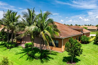 Marbella Isles in Naples, FL - Building Photo - Building Photo