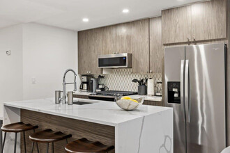 528 W 175th St in New York, NY - Building Photo - Building Photo