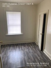 1491 Fleming St-Unit -A in Greenville, NC - Foto de edificio - Building Photo