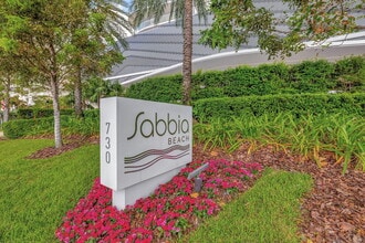 730 N Ocean Blvd in Pompano Beach, FL - Building Photo - Building Photo