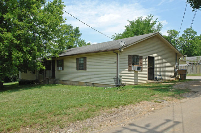 3911 Nevada Ave in Nashville, TN - Building Photo - Building Photo