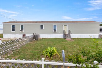 5102 E 12th St in Panama City, FL - Building Photo - Building Photo