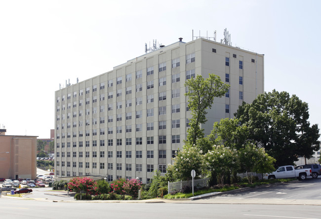 Midtown Park in Little Rock, AR - Building Photo - Building Photo