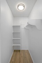 17204 Chatsworth St in Los Angeles, CA - Building Photo - Building Photo