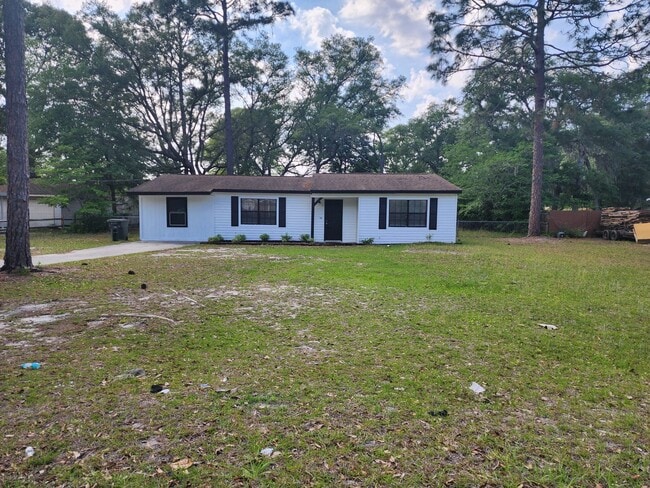 property at 1105 Kelly Dr