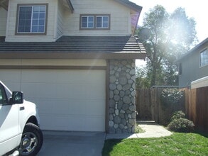419 Regency Cir in Vacaville, CA - Building Photo - Building Photo