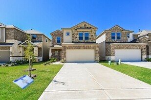7927 Cypress Country Dr in Cypress, TX - Building Photo