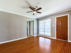 118 Southbrook Cir in Houston, TX - Building Photo - Building Photo