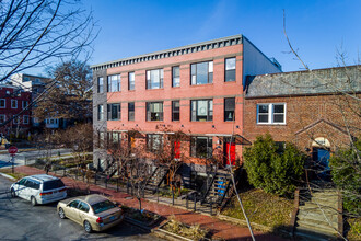 1400-1404 K St SE in Washington, DC - Building Photo - Building Photo