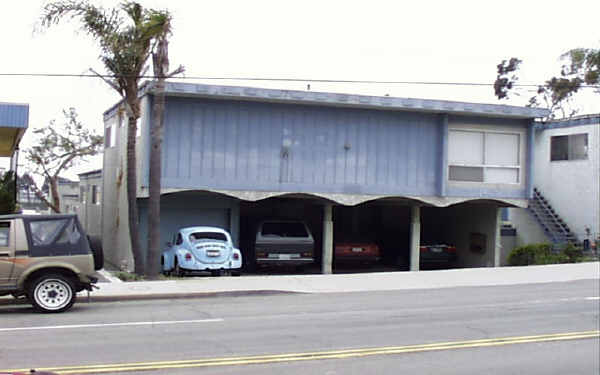 818-820 E Grand Ave in El Segundo, CA - Foto de edificio - Building Photo