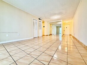 424 SW 7th St in Miami, FL - Building Photo - Building Photo