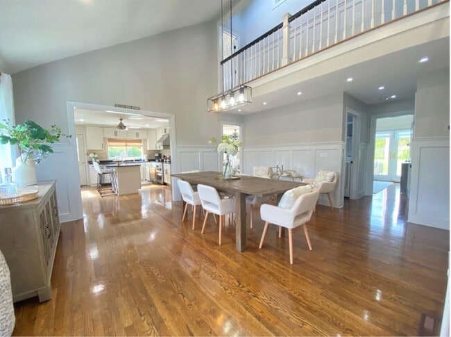 51 Cheviot Rd in Southampton, NY - Building Photo - Building Photo