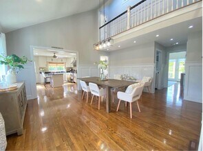 51 Cheviot Rd in Southampton, NY - Foto de edificio - Building Photo