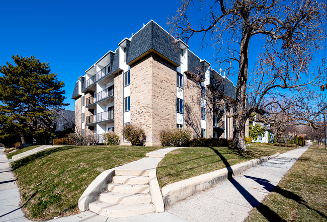 Avenue View Apartments in Salt Lake City, UT - Building Photo - Building Photo