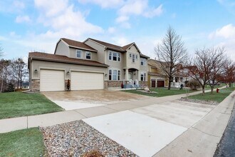 17116 72nd Pl N in Osseo, MN - Building Photo - Building Photo