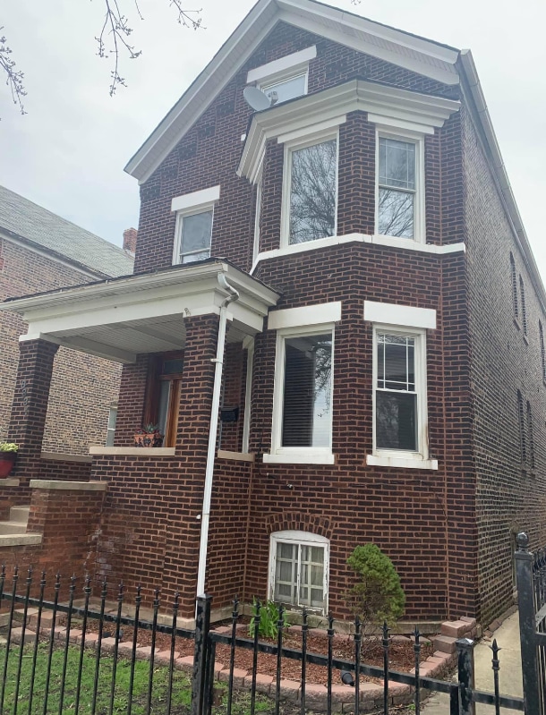 8331 S South Shore Dr, Unit 1 in Chicago, IL - Foto de edificio - Building Photo