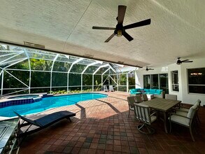 1920 S Club Dr in Wellington, FL - Building Photo - Building Photo