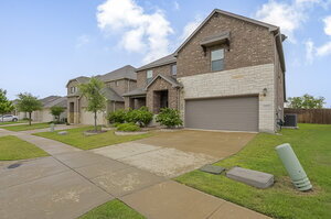 2115 Clarion Dr in Heath, TX - Building Photo