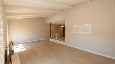 1216 Ballena Blvd in Alameda, CA - Building Photo - Building Photo