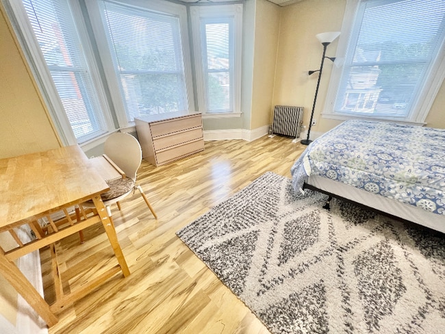 205 Washington Ave in Providence, RI - Building Photo - Building Photo