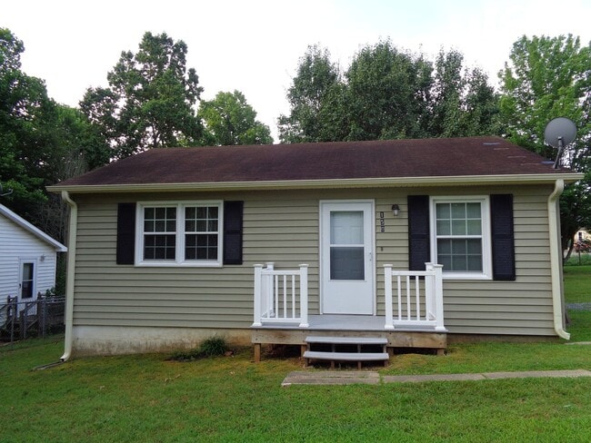 property at 150 Sycamore Cir