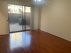 2510 Grants Lake Blvd in Sugar Land, TX - Building Photo - Building Photo