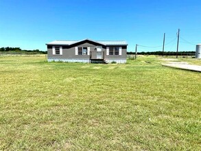 135 Horseshoe Bend in Stephenville, TX - Building Photo - Building Photo