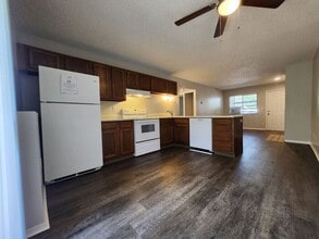 2922 Straus Ln in Colorado Springs, CO - Building Photo - Building Photo