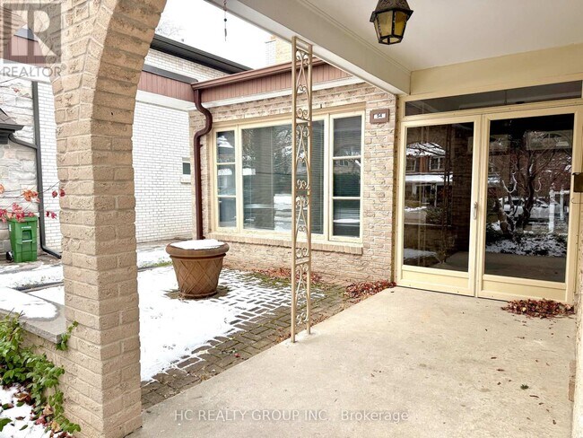 54 Kentland Crescent in Toronto, ON - Building Photo - Building Photo