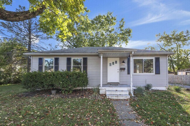 1900 S Champion Ave in Columbus, OH - Building Photo - Building Photo